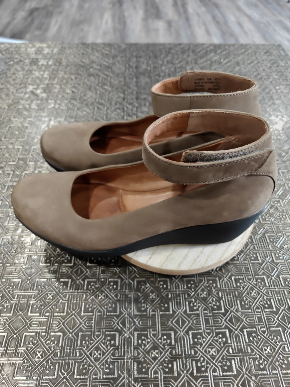 Clarks Claribel Fame Taupe Mary Jane Wedge Size 7.5 - Picture 10 of 16